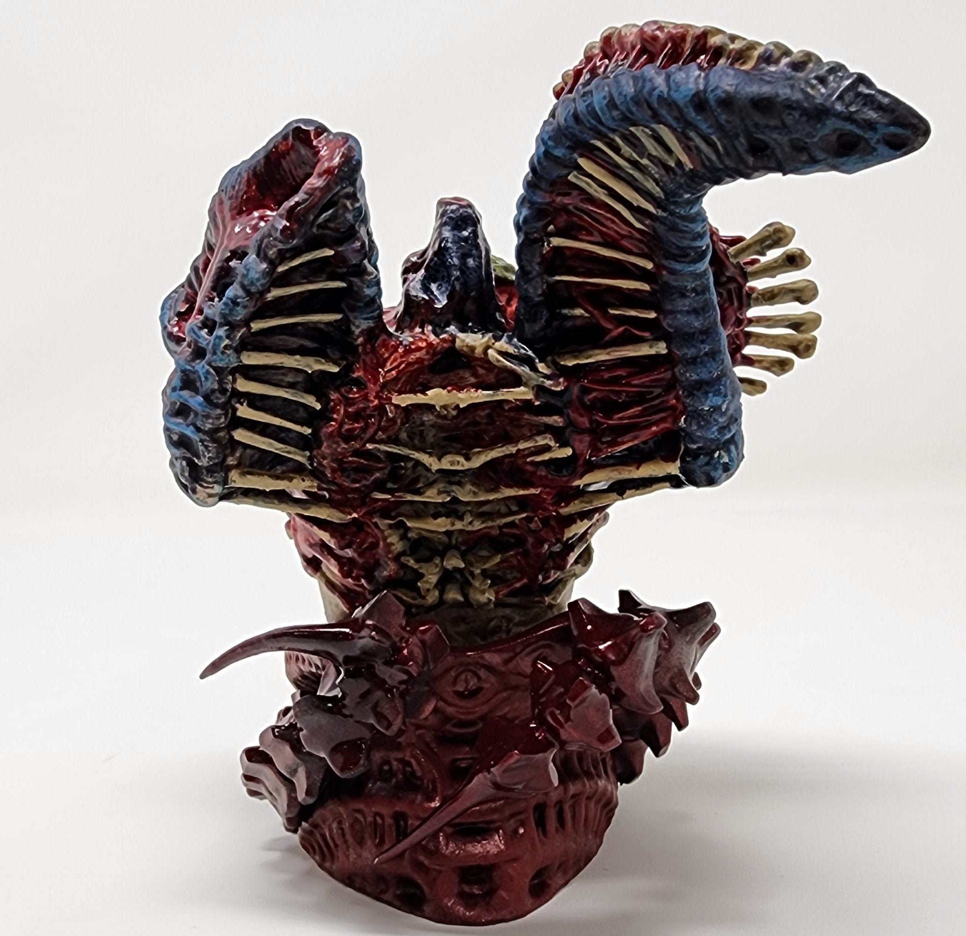 Mutated Alien Queen Skull